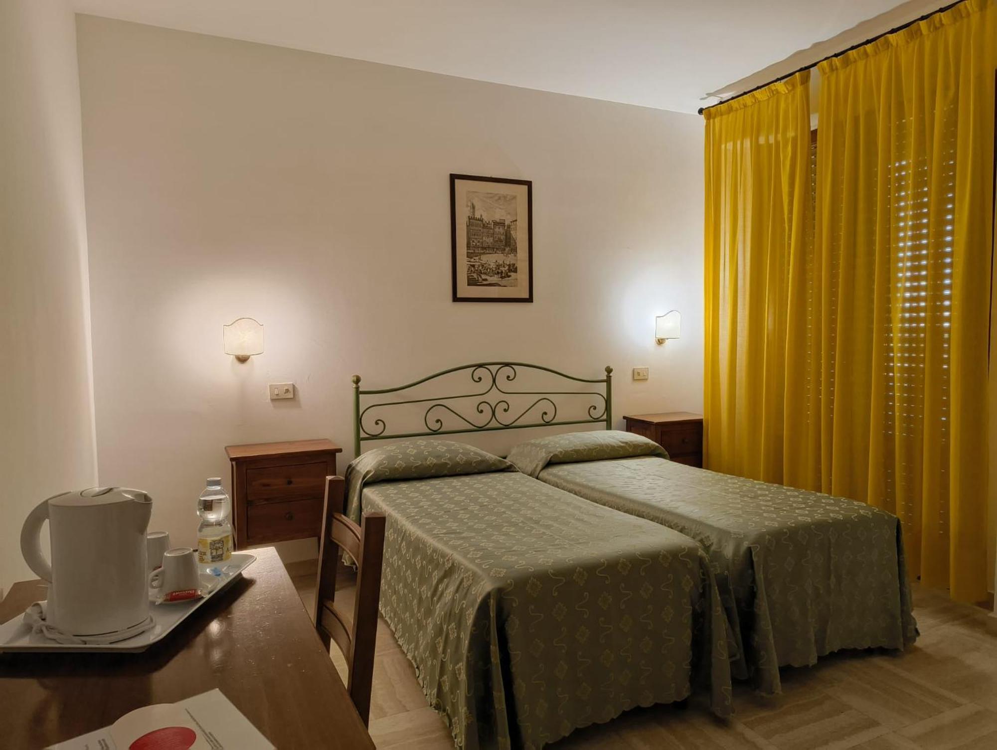 Hotel I Platani سيينا المظهر الخارجي الصورة