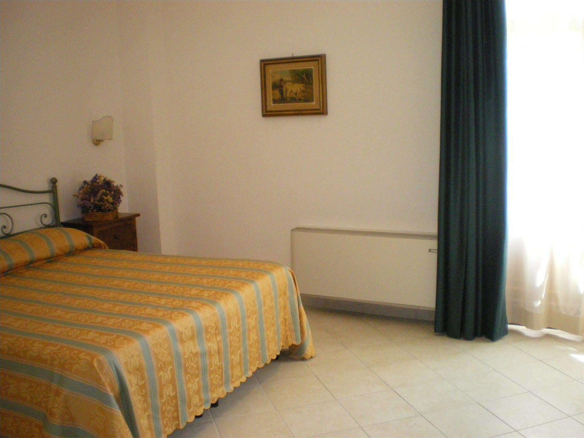 Hotel I Platani سيينا المظهر الخارجي الصورة