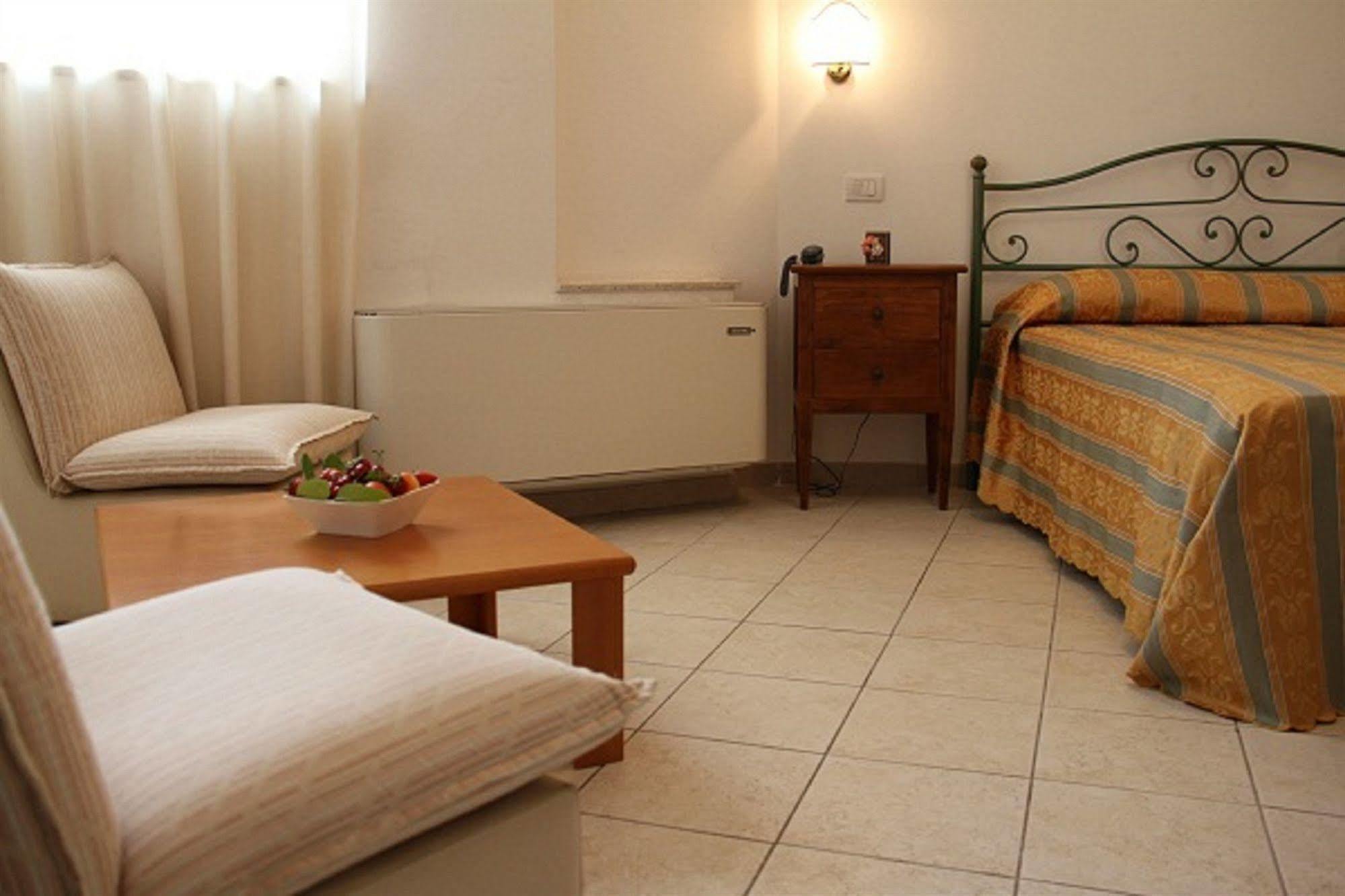 Hotel I Platani سيينا المظهر الخارجي الصورة